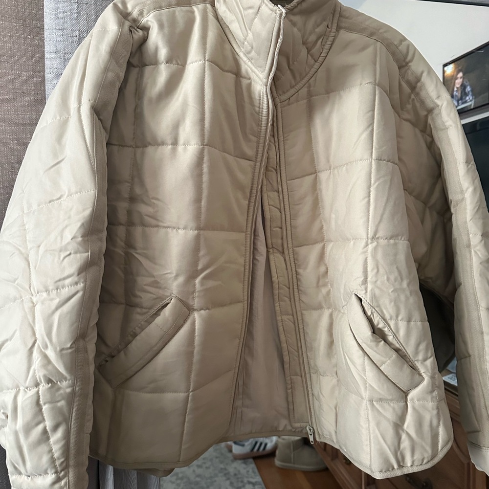 Quilted jacket NWT - image 6